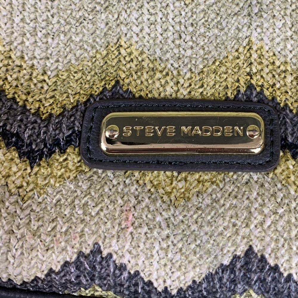 Steve Madden Large Chevron Bucket Bag - Picture 2 of 7